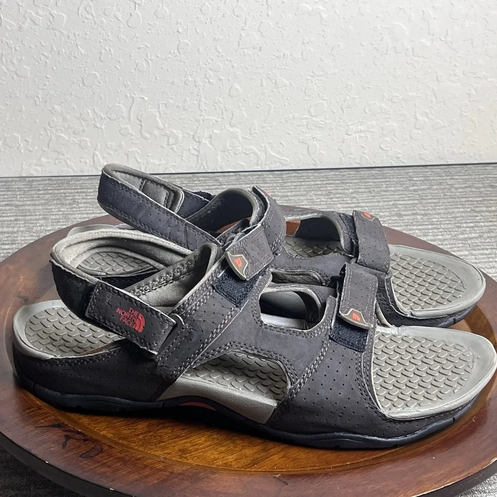The North Face El Rio II Mens 11 BlackGrey Triple Strap Athletic Hiking Sandals